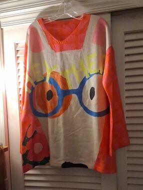 NWOT - Women's Cream & Orange V-Neck Sweater with Graphic Blue Accent